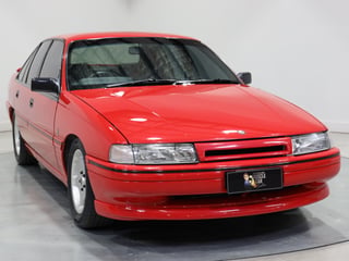 1990 Holden VN  5.0L V8 - SV Enhanced Build No E789 - Maranello Red