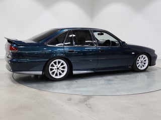 1996 HSV VS Senator 215i Build No 884 - Botanica Blue Mica