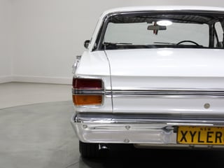 1971 Ford XY Fairmont 302ci Windsor - Ultra White