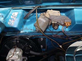 1971 Ford ZD Fairlane 302ci V8 - Teal Glow