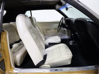 1970 Ford Mustang Convertible 302ci - Bright Gold 