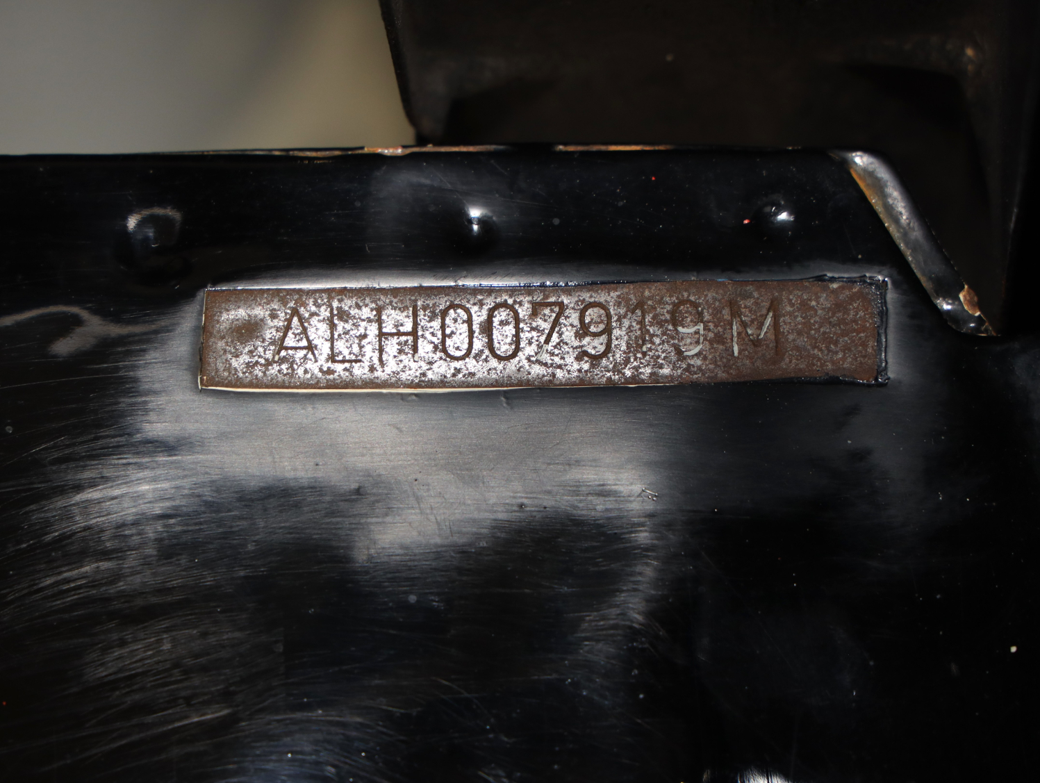 1974 Holden LH Torana L34 SLR 5000 - Glacier White