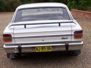 XY Fairmont 302