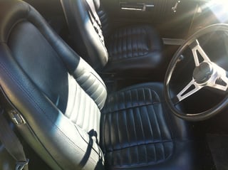 VH R/T Valiant Charger -