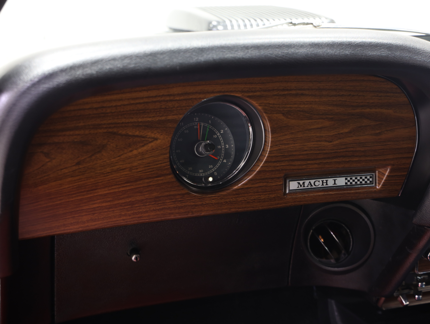 1969 Ford Mustang Mach 1 - Candy Apple Red 