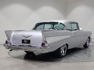 1957 Chevrolet Bel Air - Pillarless 2-Door Hardtop