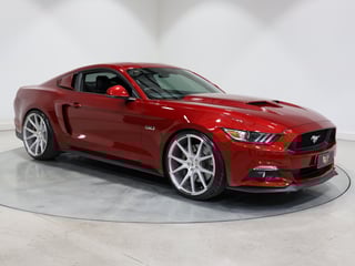 2017 Ford Mustang GT  6spd Man - Ruby Red Metallic