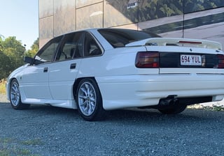 1991 Holden HSV VN Commodore SV110