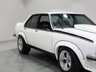 1977 Holden LX Torana SLR 5000 Tribute - Palais White 