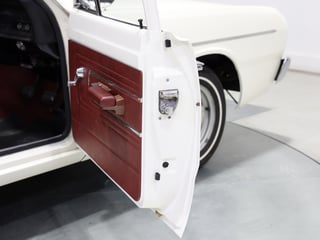 1971 Chrysler VG Valiant Wayfarer Utility 318ci Fireball V8 - Bondi Bleach White