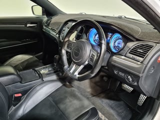 2012 Chrysler 300 SRT8 6.4L V8