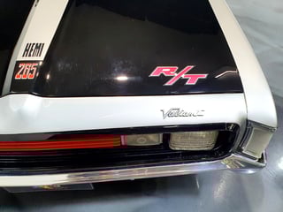 1971 VH Charger R/T E38 - BIG TANK