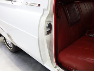 1967 Holden HR 186 S Utility - Grecian White