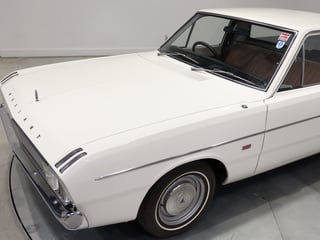 1971 Chrysler VG Valiant Wayfarer Utility 318ci Fireball V8 - Bondi Bleach White
