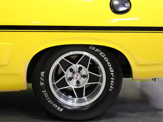 1977 Ford XC Falcon GS Hardtop - 393ci V8 Yellow Glo