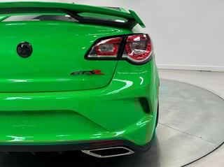 2017 HSV GTSR Build No 1106 - Spit Fire Green - Delivery kms …