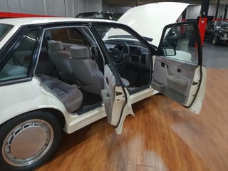 1987 VL HDT Group 3 Signature Series