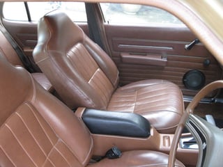 1977 HX Holden Kingswood Deluxe 4.2L