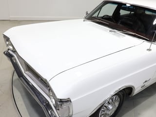 1971 Ford XY Fairmont 302 V8 - Ultra White