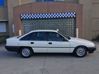 1991 Holden VN Commodore BT1 5.0L V8 Police Car