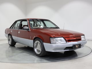 1985 Holden HDT VK Calais Director 333 Pack -  5.0 Litre V8