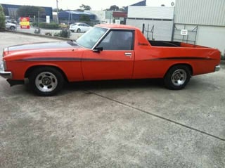 HJ Sandman Replica ute - 308 V8