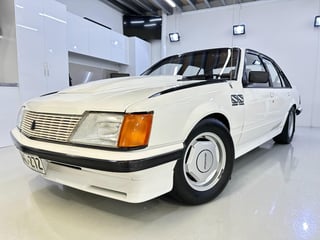 1983 VH HDT SS Group 3 Brock Commodore - 29,845 km