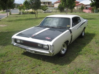 VH R/T Valiant Charger Replica