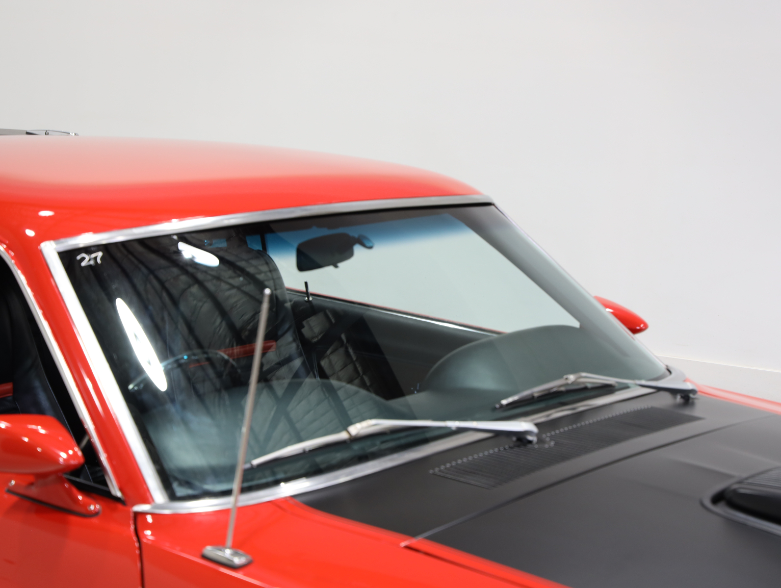 1969 Ford Mustang Mach 1 - Candy Apple Red 