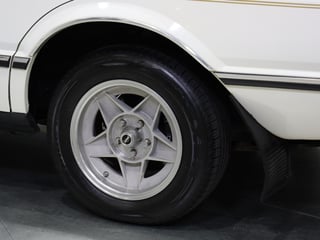 1979 Ford XD Fairmont Ghia 4.9L V8 - Sno White - 57,312km 