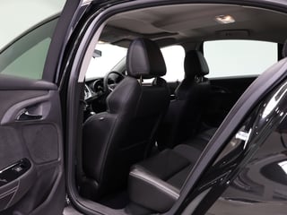 2016 HSV GEN-F2 GTS Build No 675 6sp Man - Phantom Black