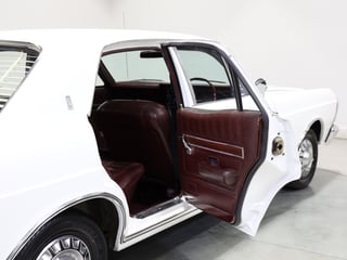 1971 Ford XY Fairmont 302 V8 - Ultra White