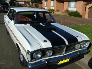 XY GT Falcon