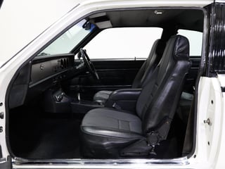 1976 Holden LX Torana SS Hatchback - 5.0L Trimatic - Cotillion White