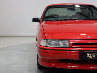 1990 Holden VN  5.0L V8 - SV Enhanced Build No E789 - Maranello Red