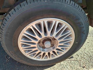 1995 VS Holden Calais 5 Litre V8