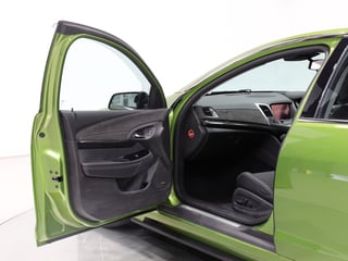 2016 HSV GTS W507 - Jungle Fever 3,218 km