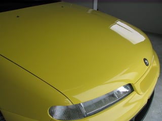 HSV GTS R Commodore #77