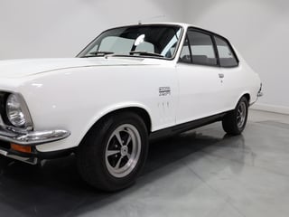 1972 Holden LJ GTR XU1 Tribute - Glacier White