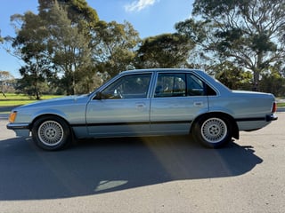 1983 VH SL/X Holden Commodore 4.2L V8