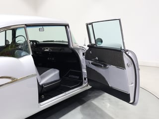 1957 Chevrolet Bel Air - Pillarless 2-Door Hardtop