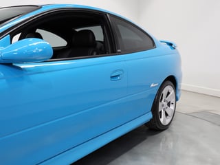 2004 Holden VZ Monaro CV8 - Turismo Mica - 1,974km
