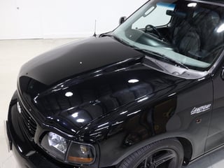 2004 Ford F-150 SVT Lightning RHD - Raven Black 