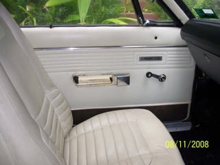 VH 770 Valiant Charger