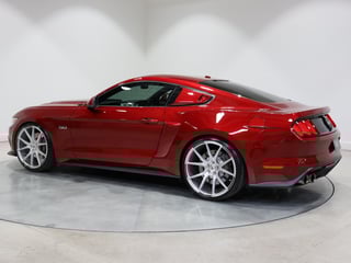 2017 Ford Mustang GT  6spd Man - Ruby Red Metallic