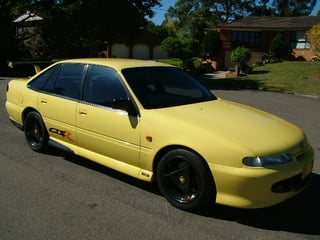 HSV GTS-R Commodore #61