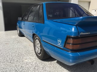 1985 VK Group A Commodore #140