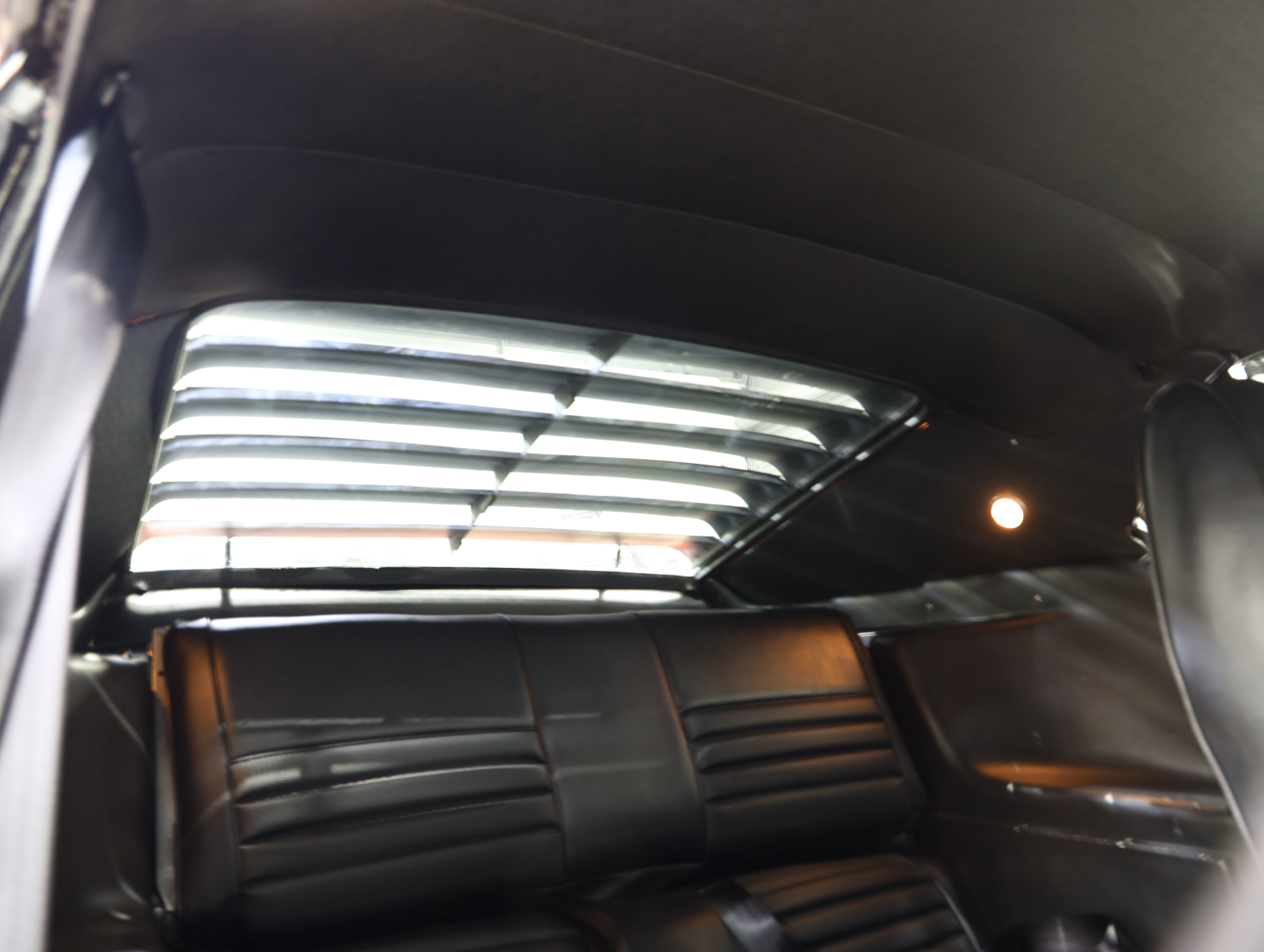 1969 Ford Mustang Mach 1 - Candy Apple Red 