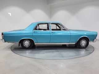 1971 Ford ZD Fairlane 302ci V8 - Teal Glow