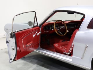 1965 Ford Mustang Fastback 2+2 - Silver Smoke Grey